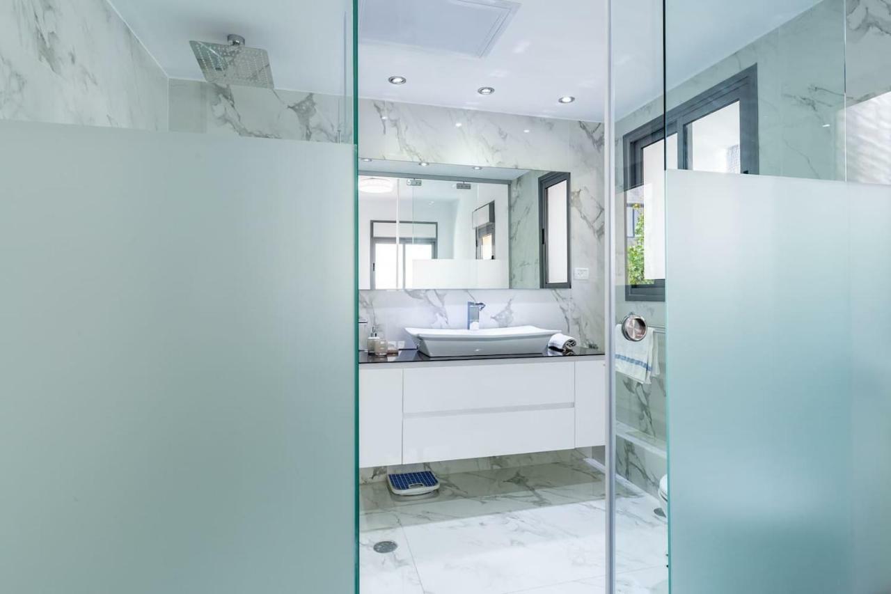 Bnbisrael Apartments - Hakovchim Miroir Tel Aviv Exterior foto